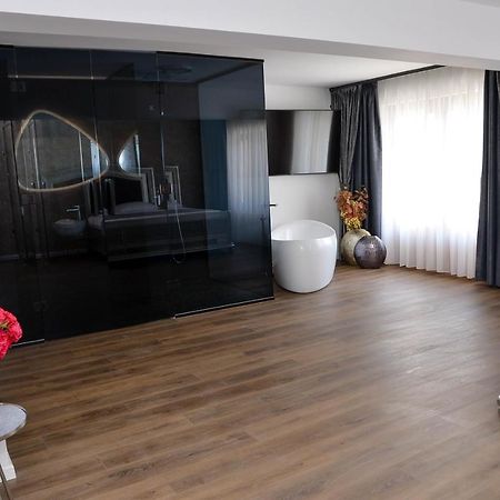 Boutique Damiani Hotel ซีบิว ภายนอก รูปภาพ