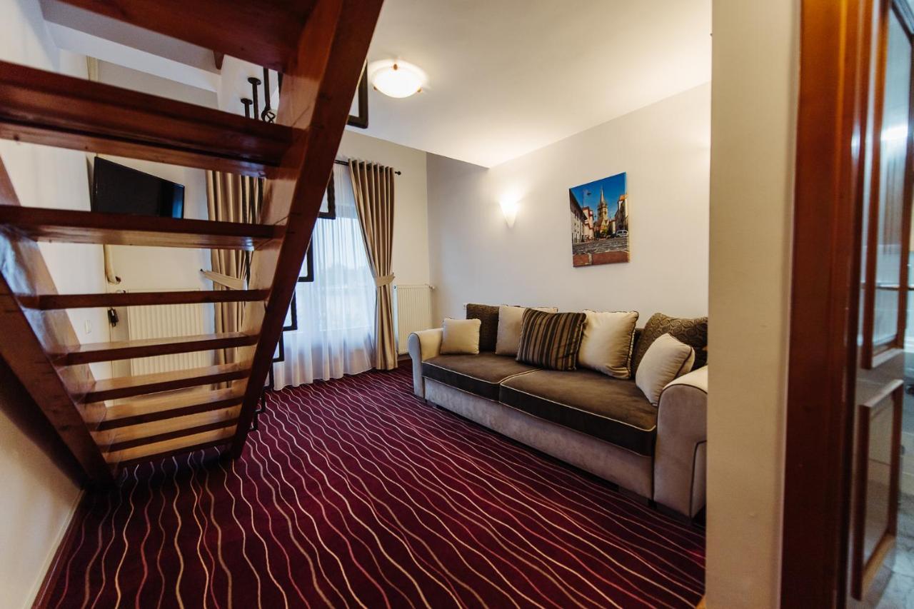 Boutique Damiani Hotel ซีบิว ภายนอก รูปภาพ
