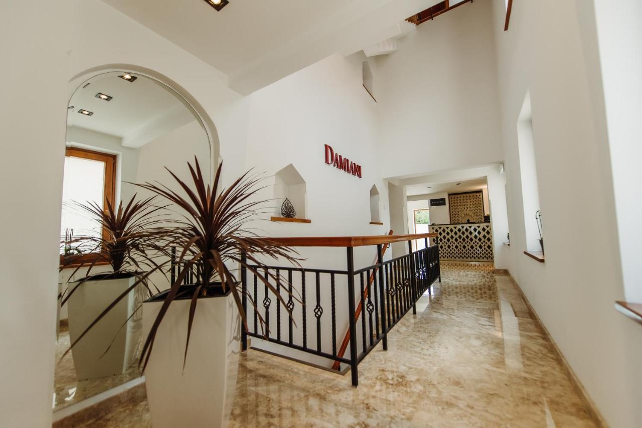 Boutique Damiani Hotel ซีบิว ภายนอก รูปภาพ